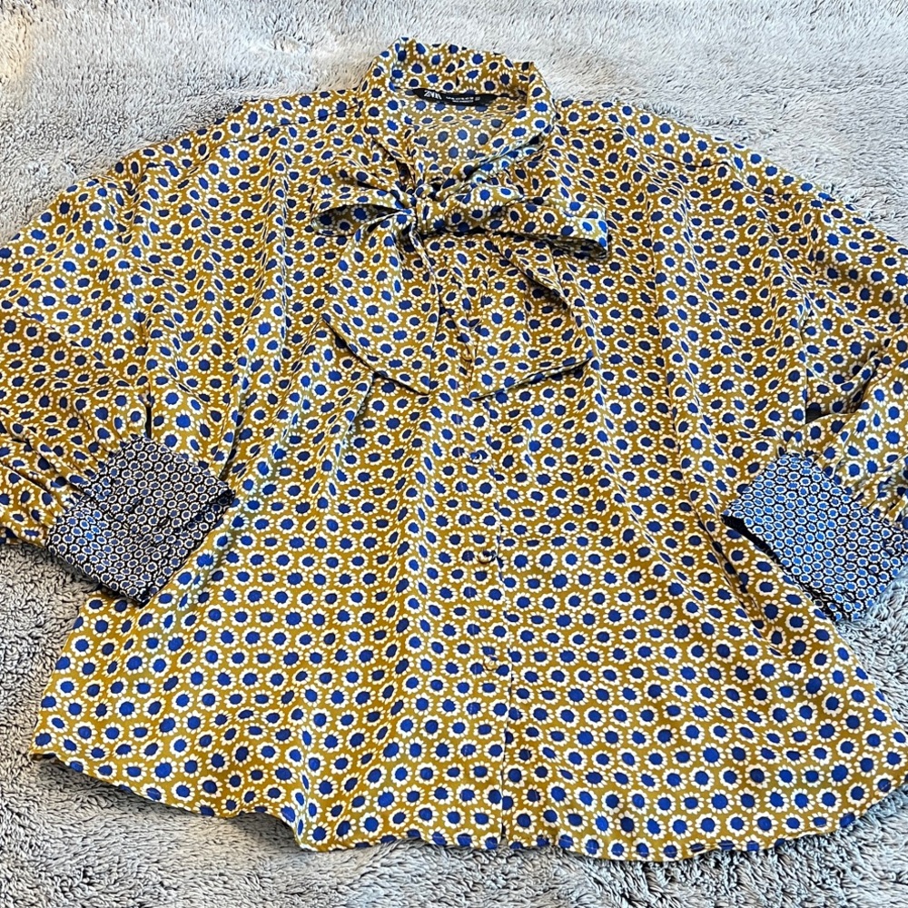 Zara Yellow and Blue Patterned Blouse